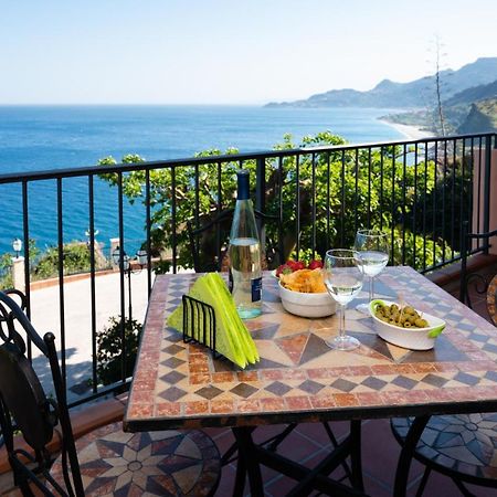 Casa Belvedere Riviera Taormina Sant'Alessio Siculo Eksteriør billede